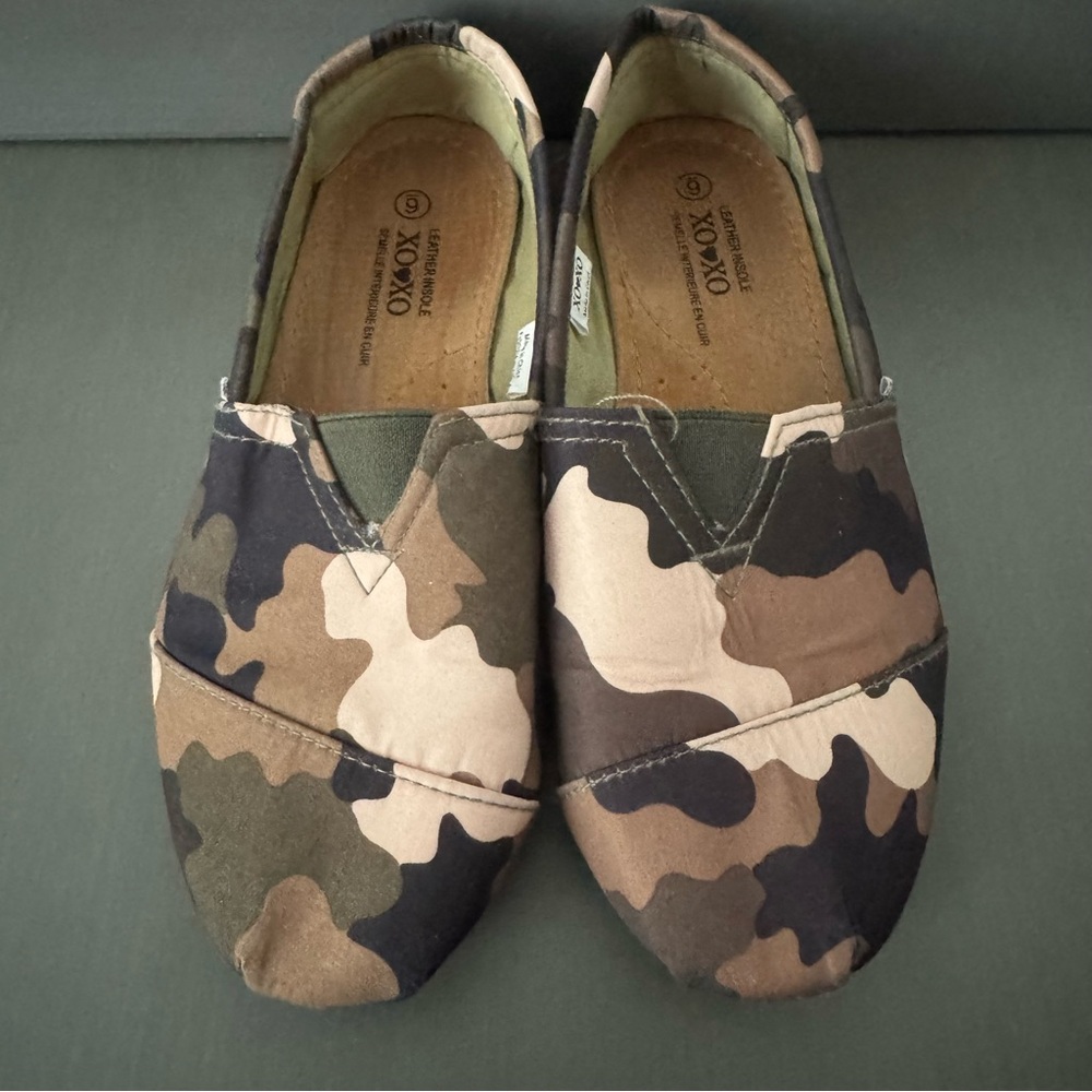 XOXO Camouflage Slip-On Canvas Shoes - Picture 2 of 5